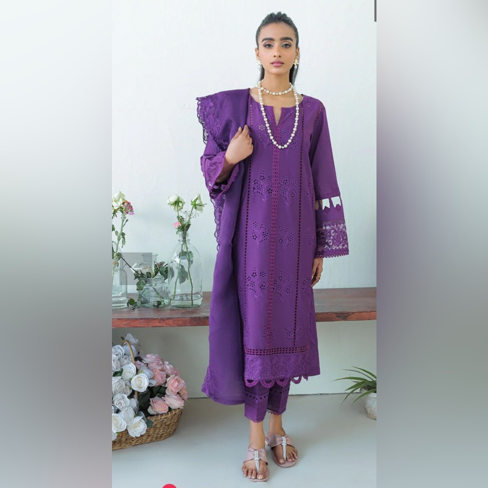 Pakistani 3pc outfit- nureh